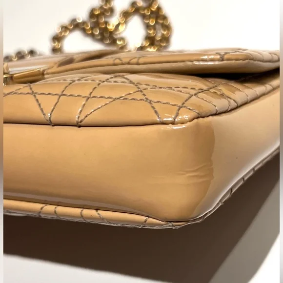 Dior Miss Dior mini bag on chain - Picture 9 of 14